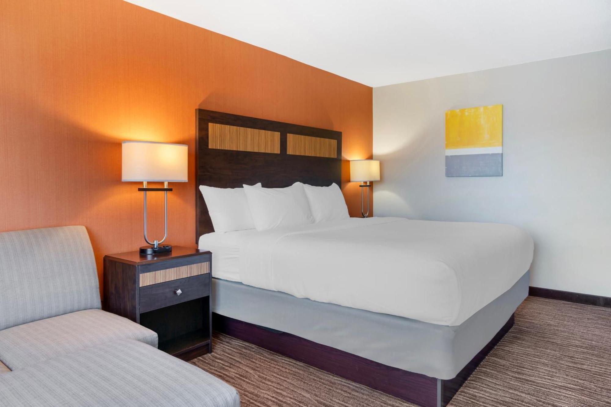 Comfort Inn & Suites Danbury-Bethel Esterno foto